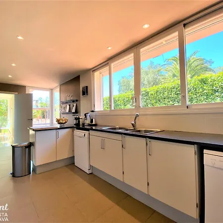 Villa Vista By Rent Costa Brava